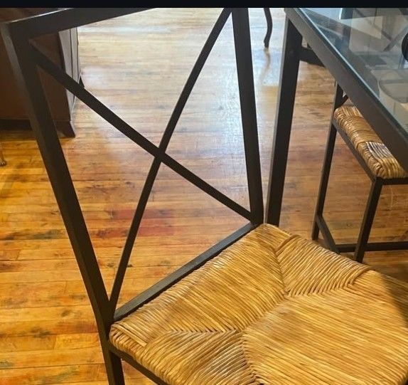 Seller photo