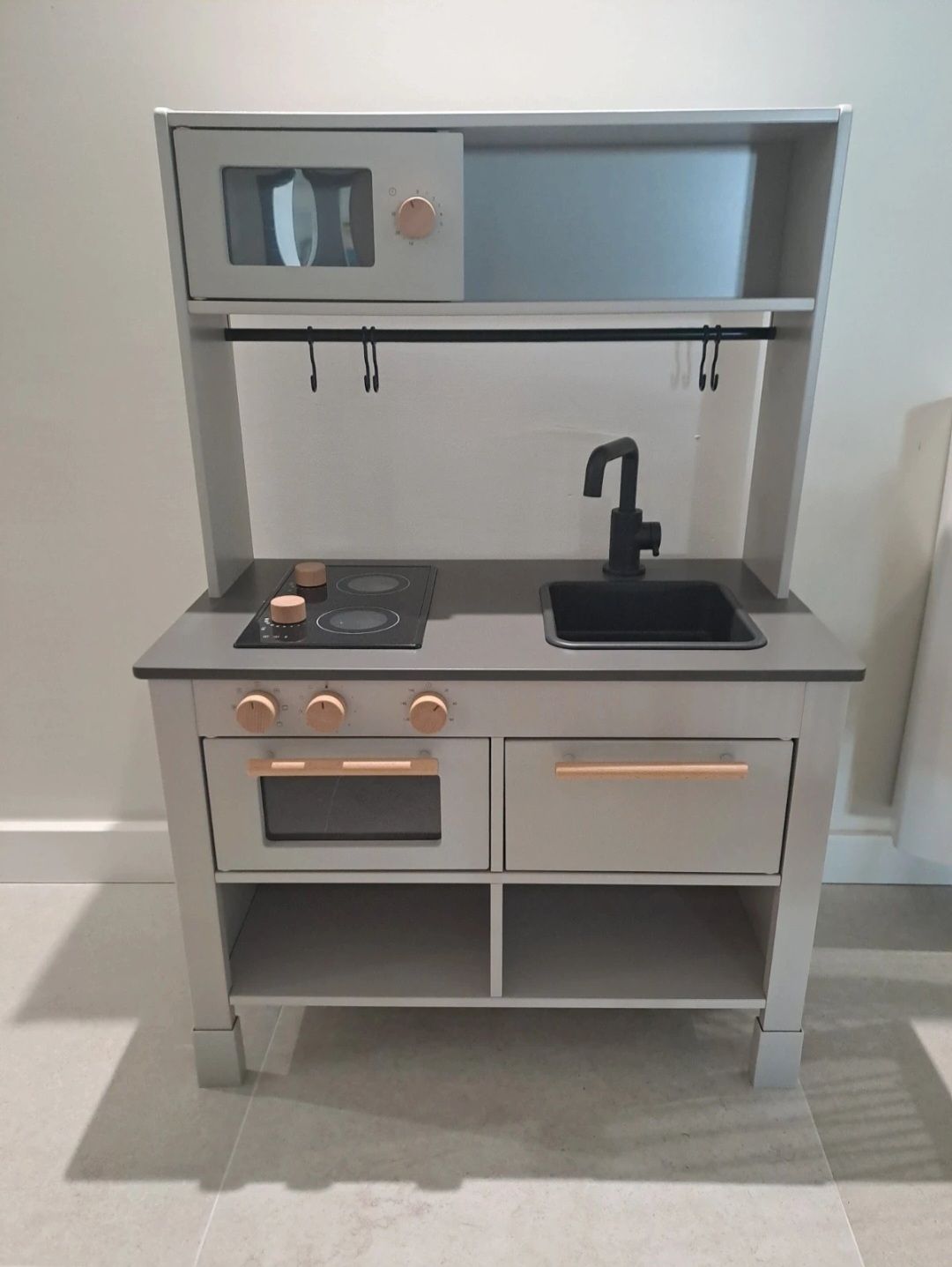 Seller photo