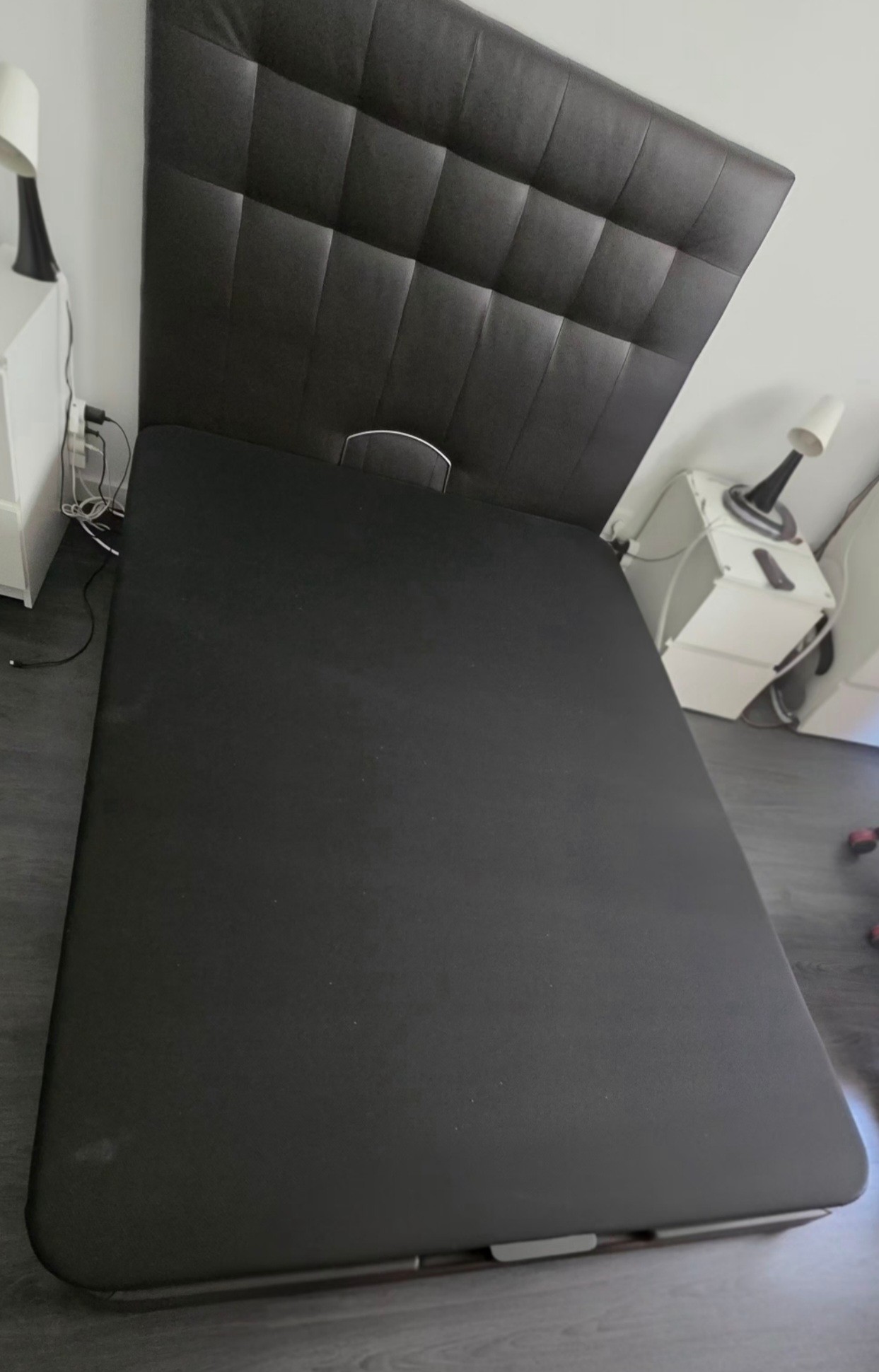 Seller photo