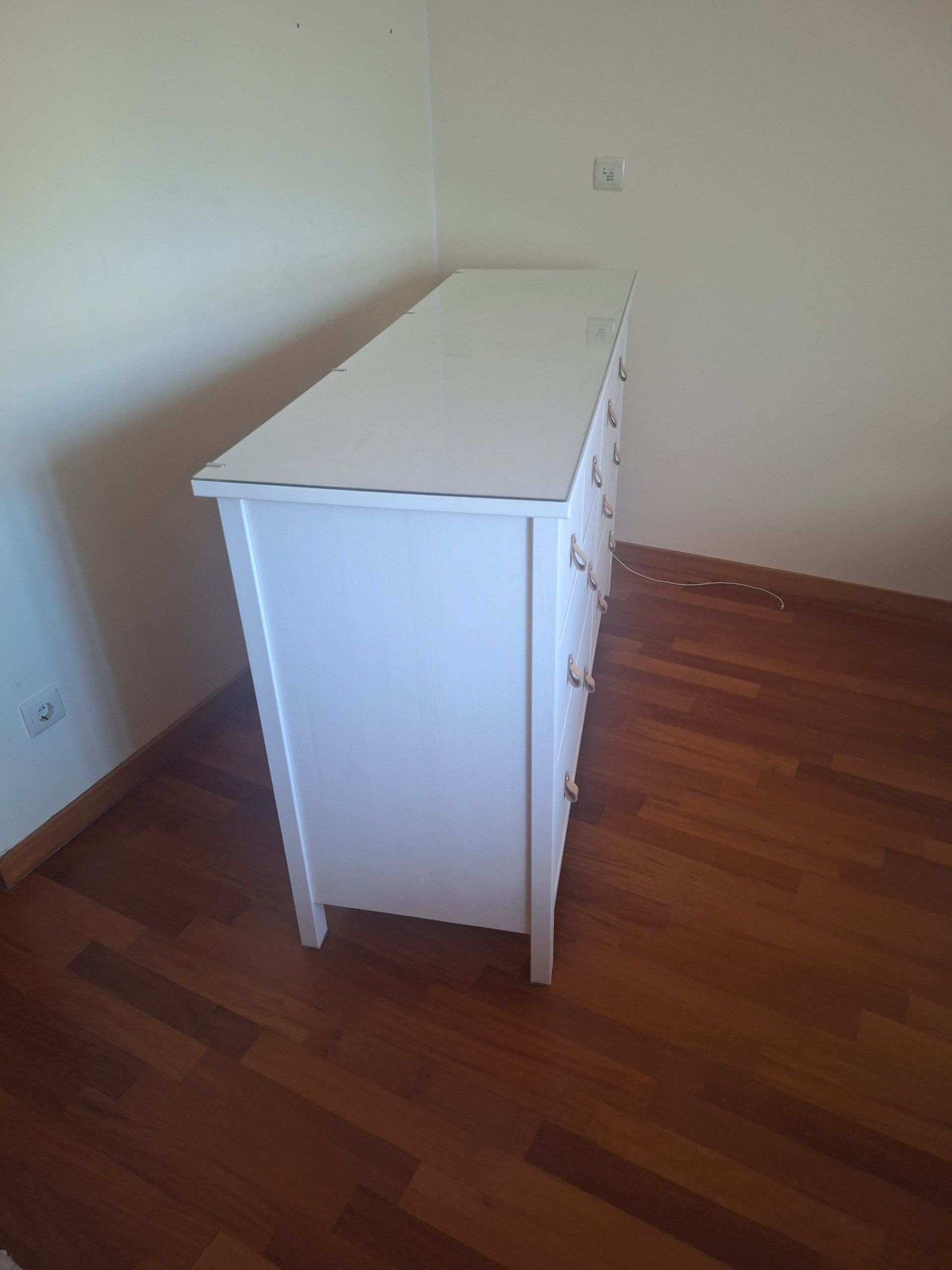 Seller photo
