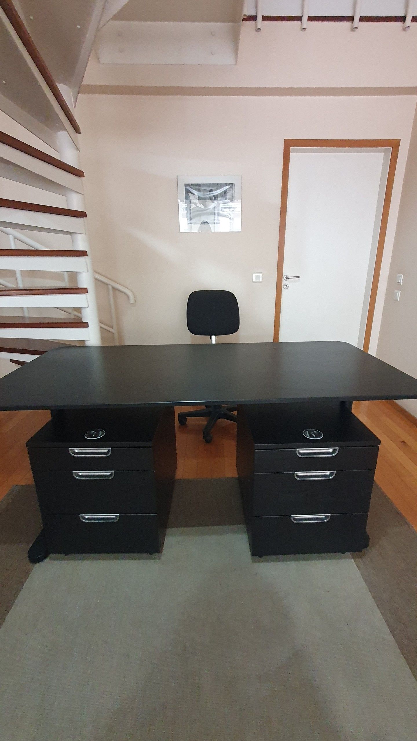 Seller photo