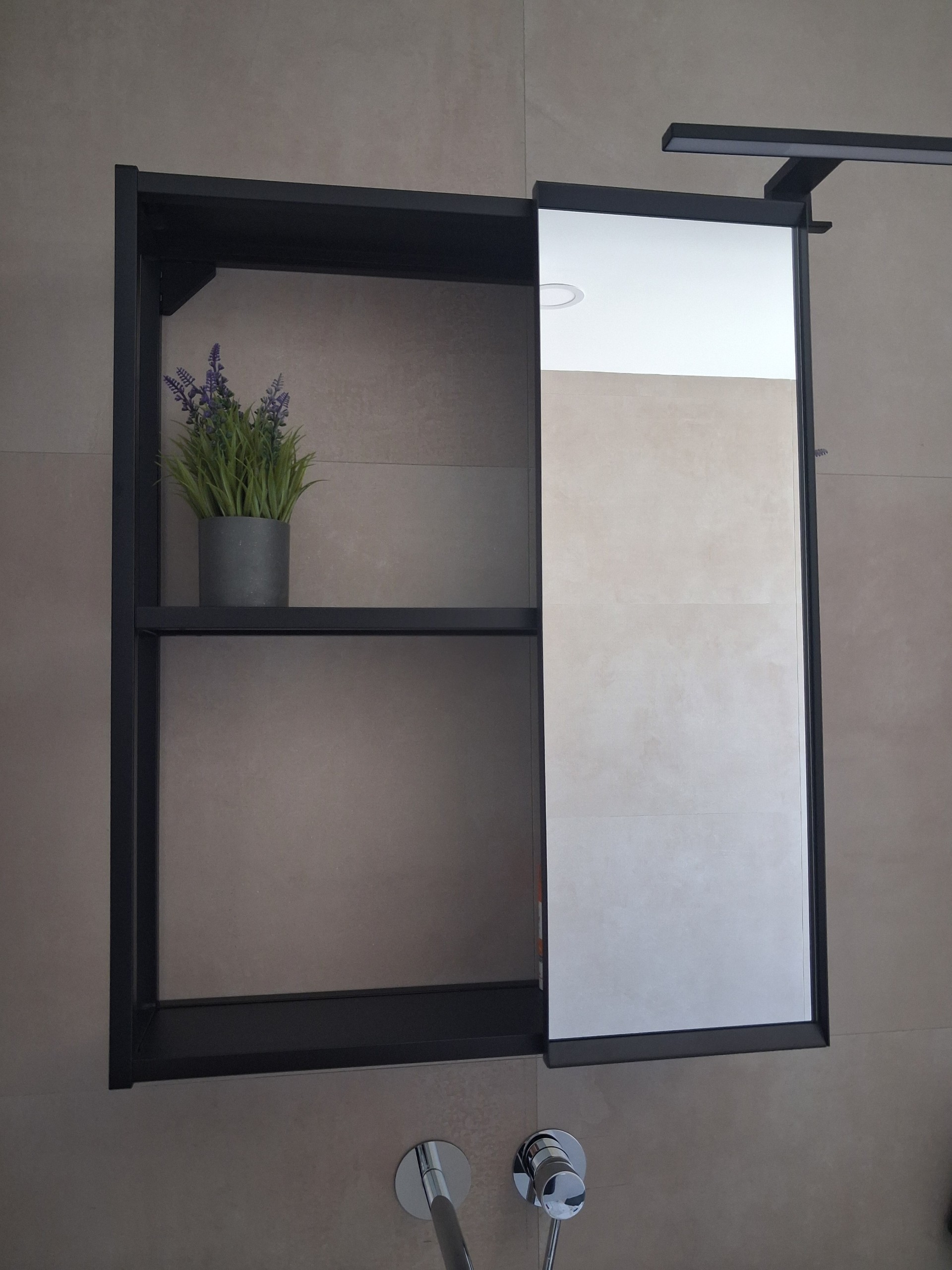 Seller photo