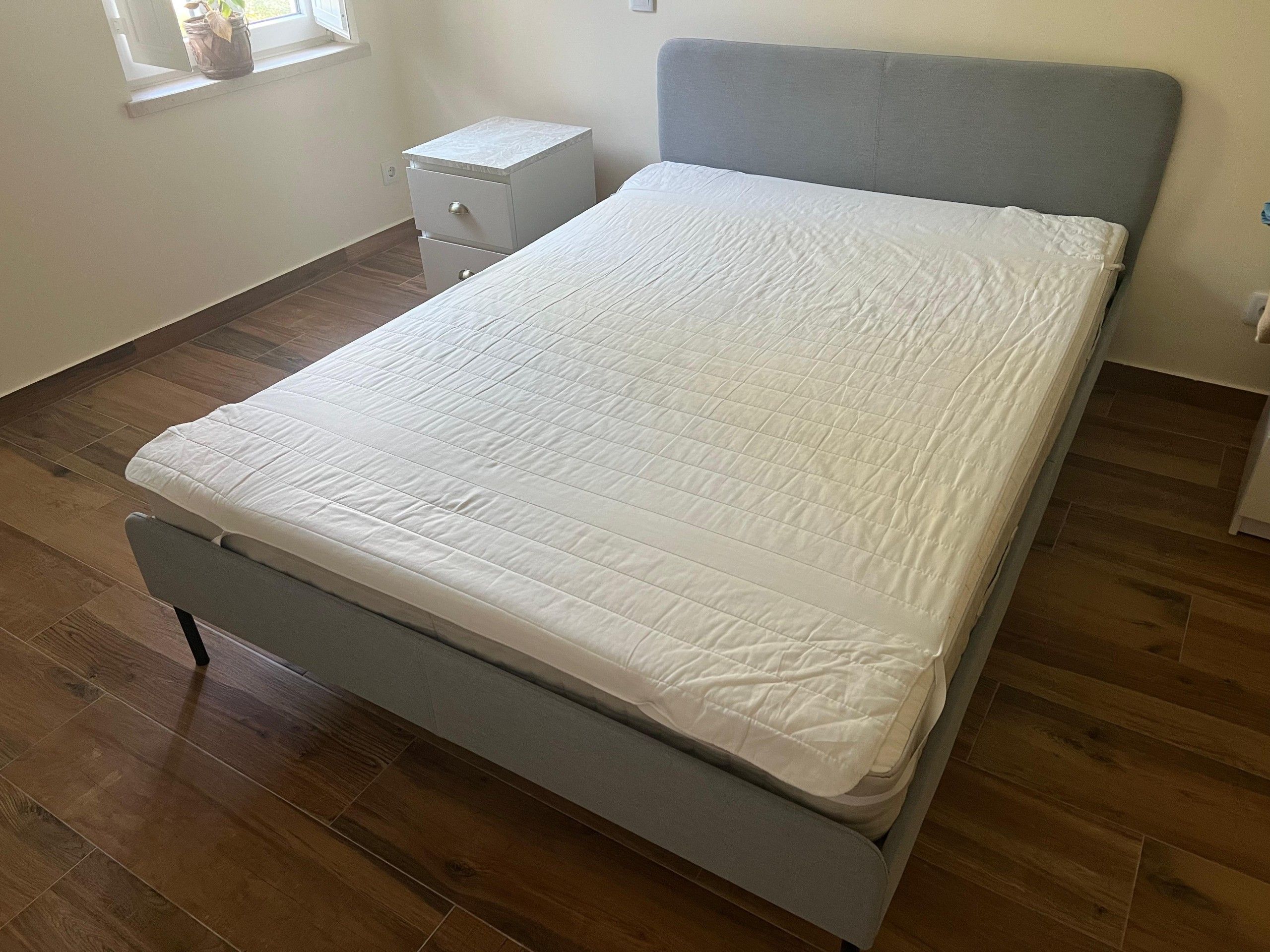 Seller photo
