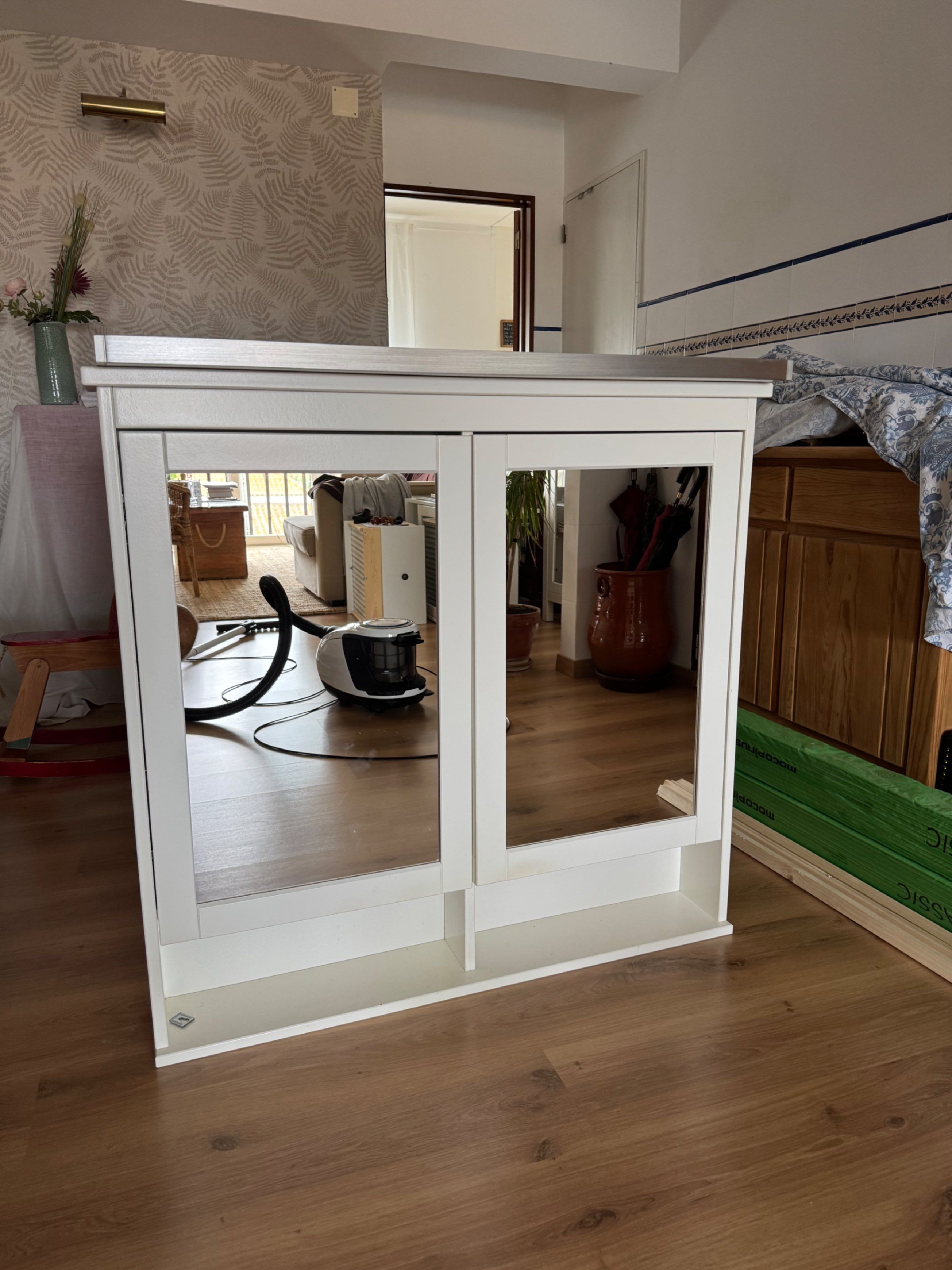 Seller photo