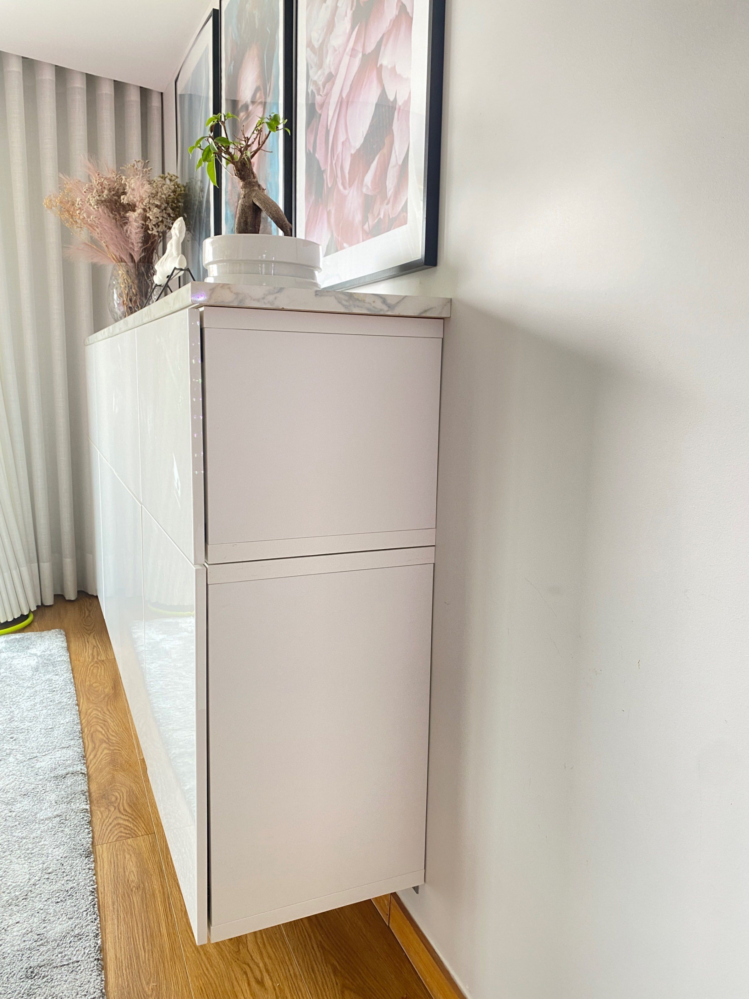 Seller photo