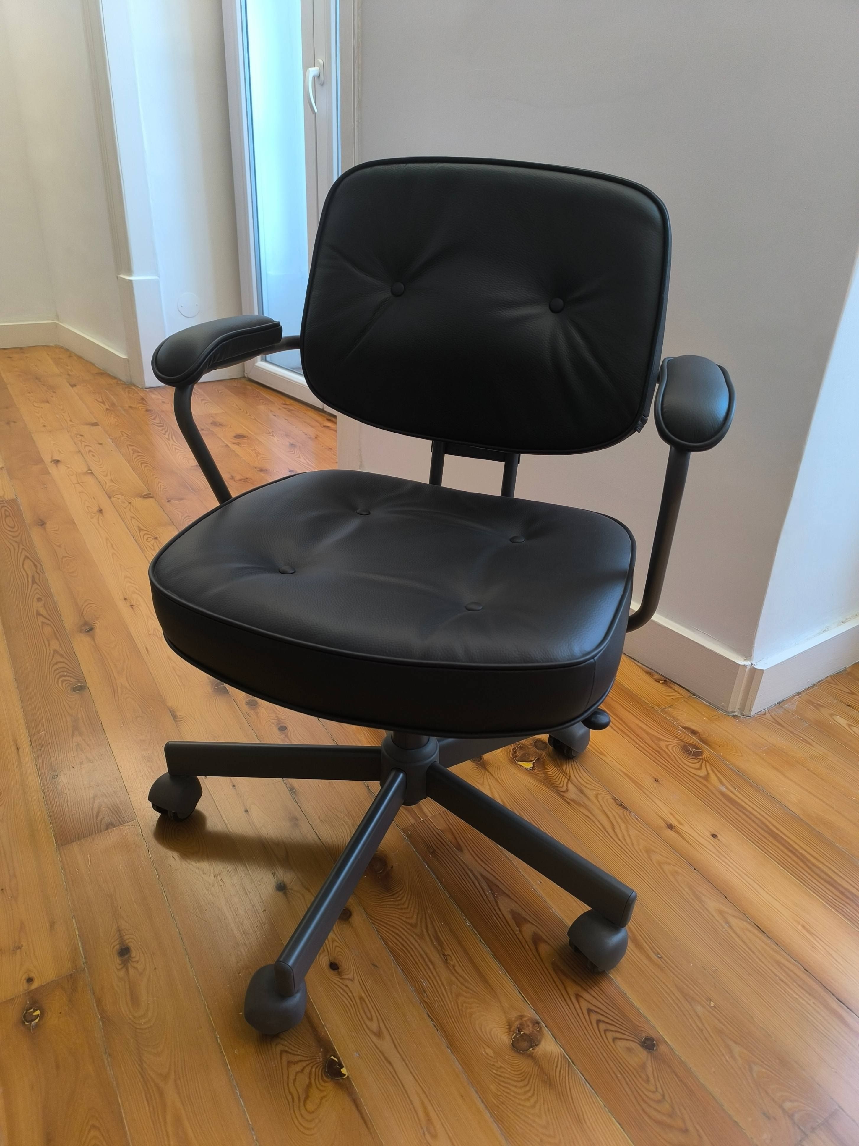 Seller photo