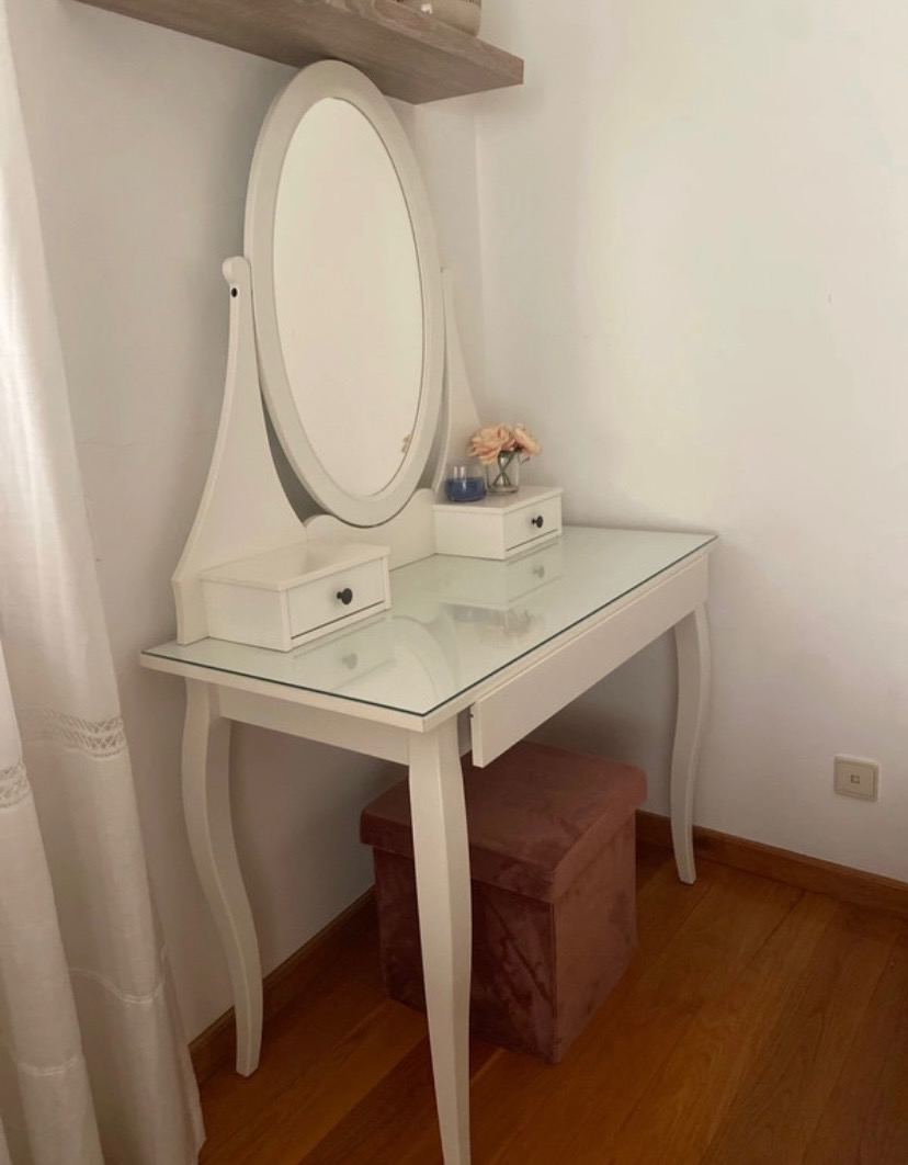 Seller photo