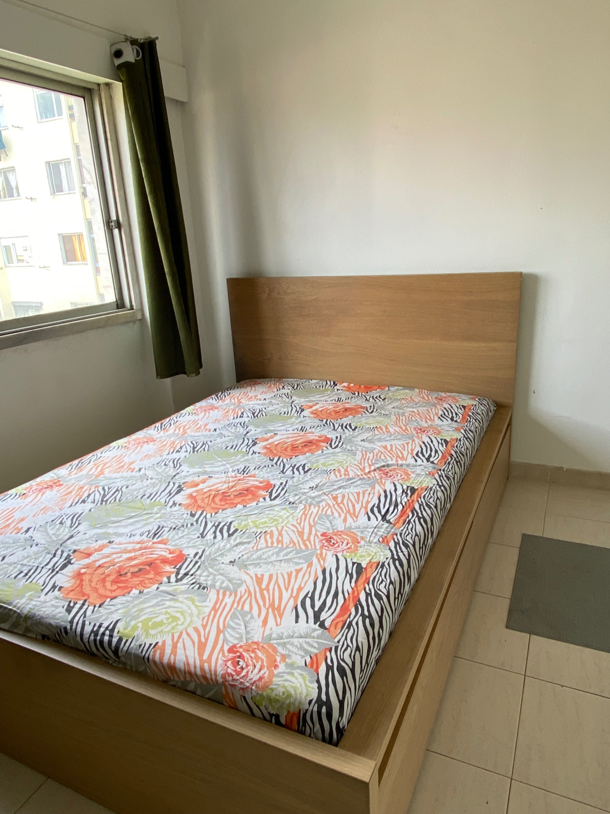 Seller photo