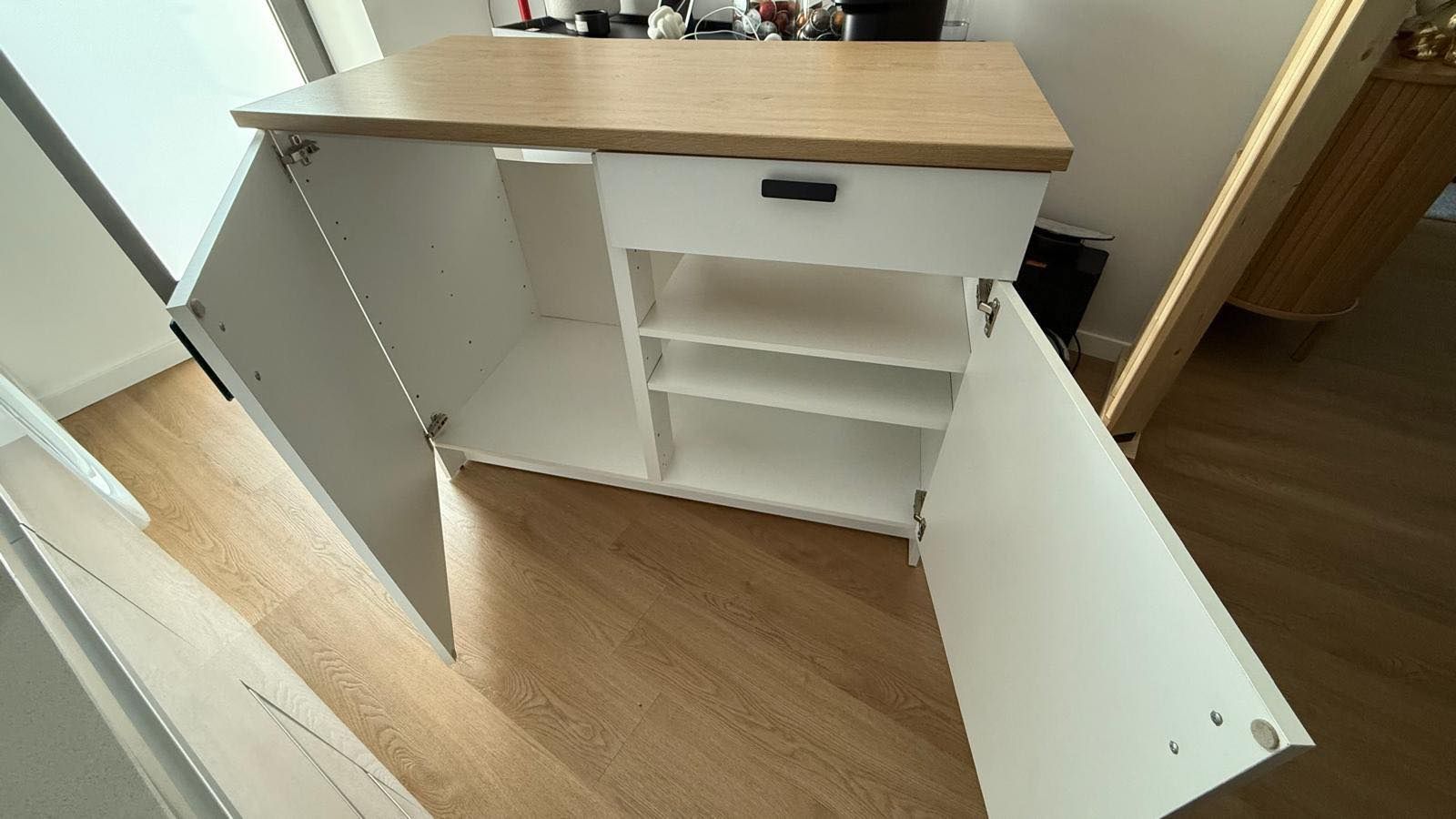 Seller photo