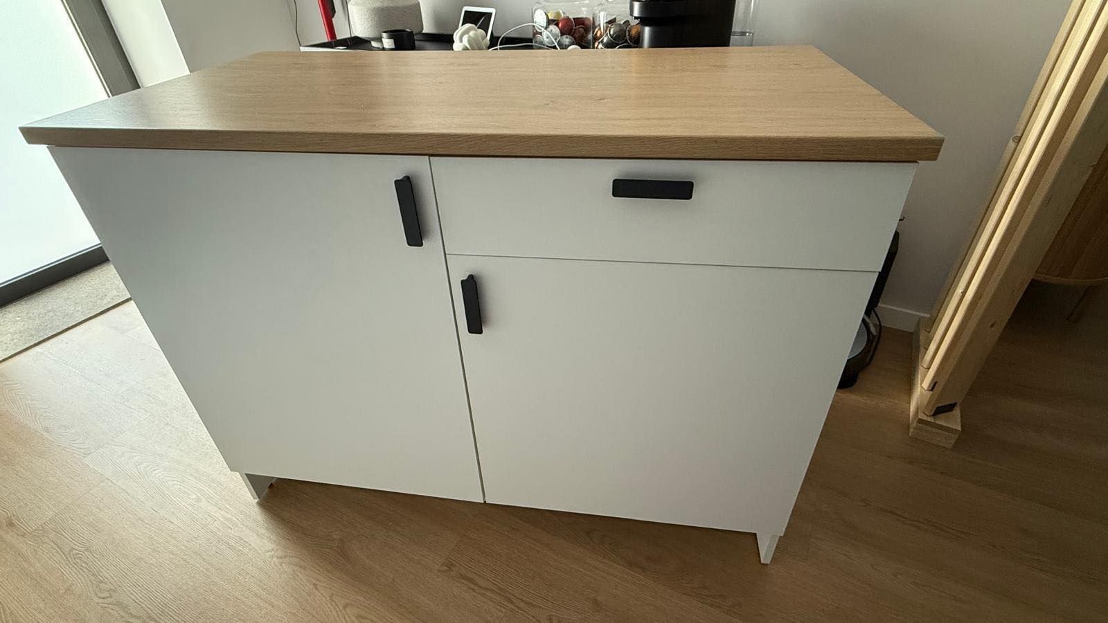 Seller photo
