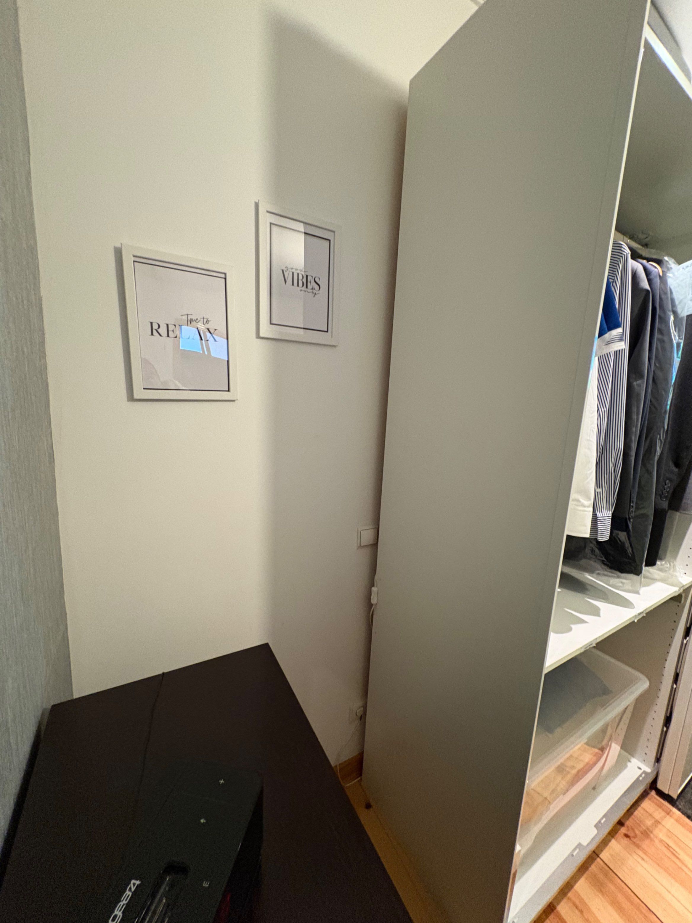 Seller photo