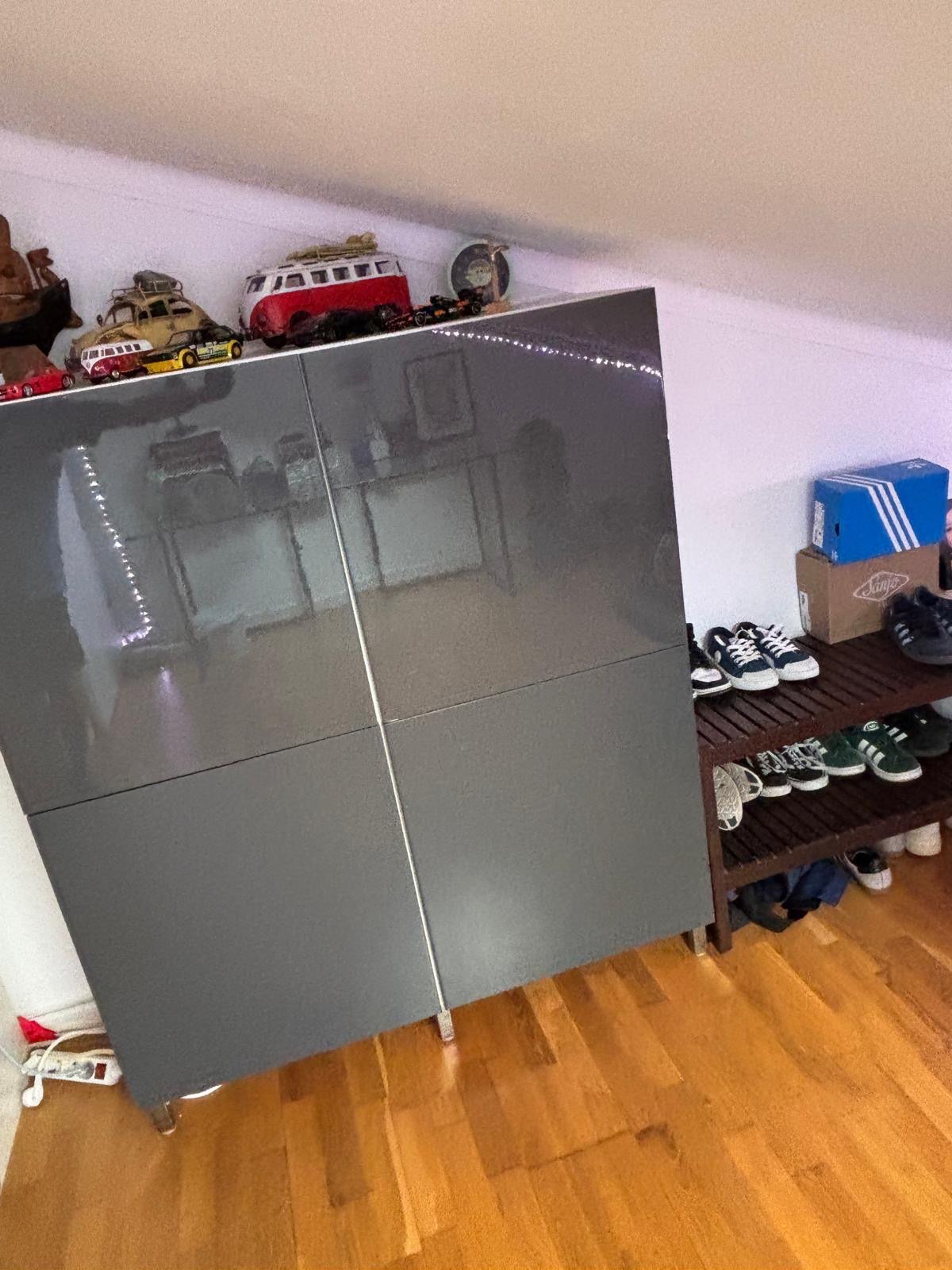 Seller photo