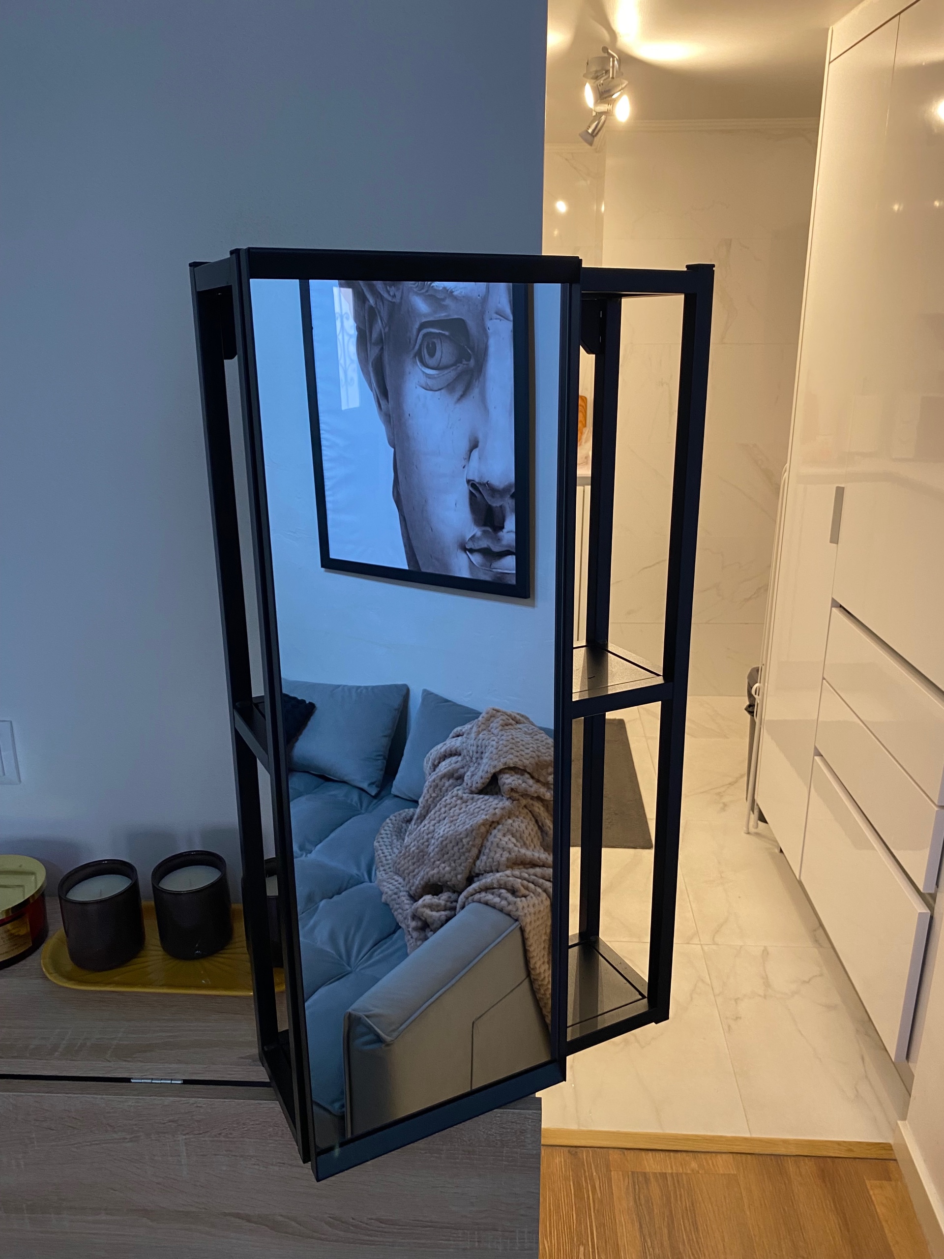 Seller photo
