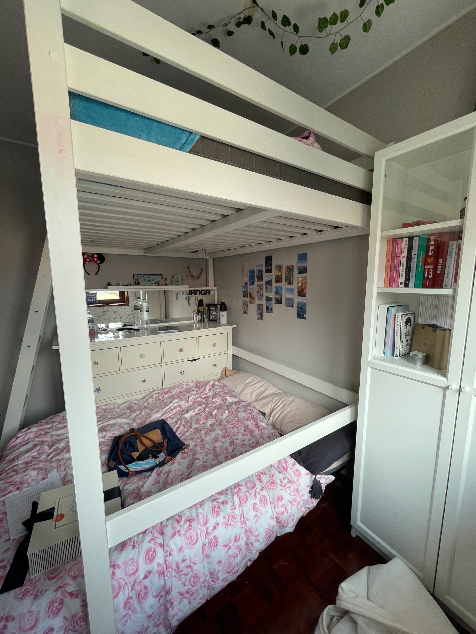 Seller photo