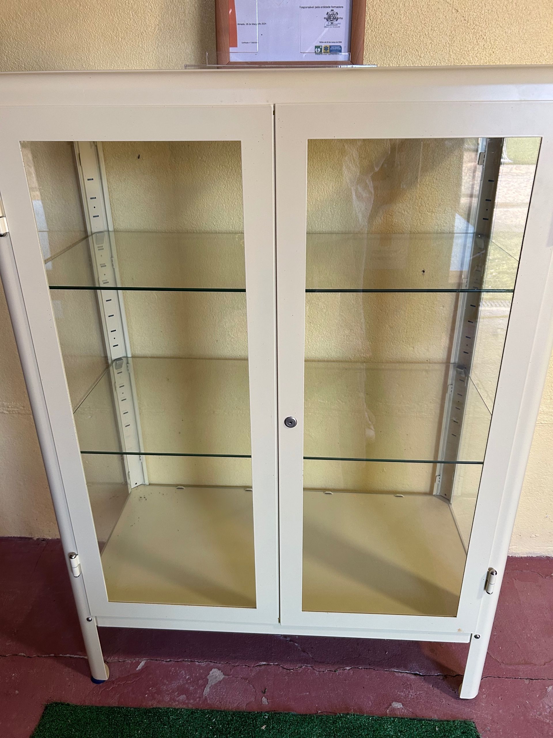 Seller photo