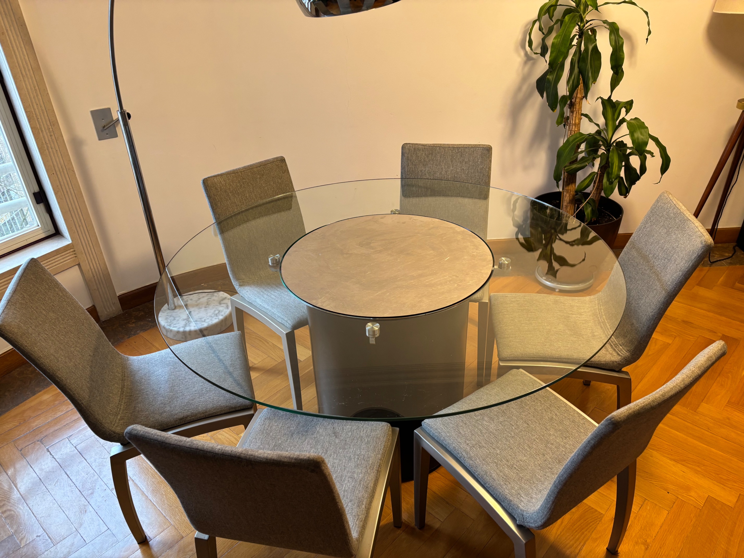Seller photo