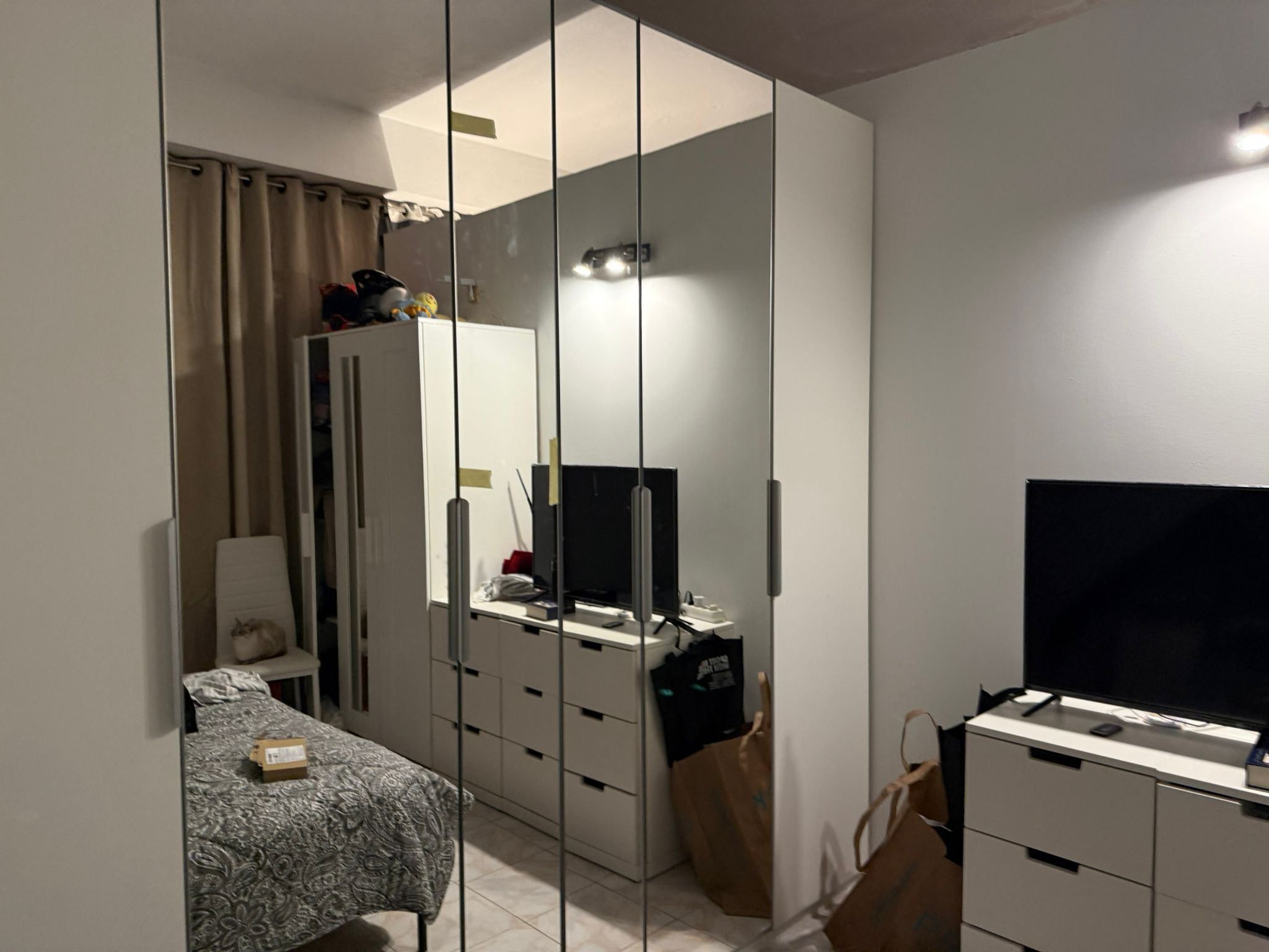 Seller photo