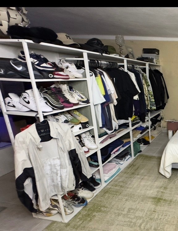 Seller photo