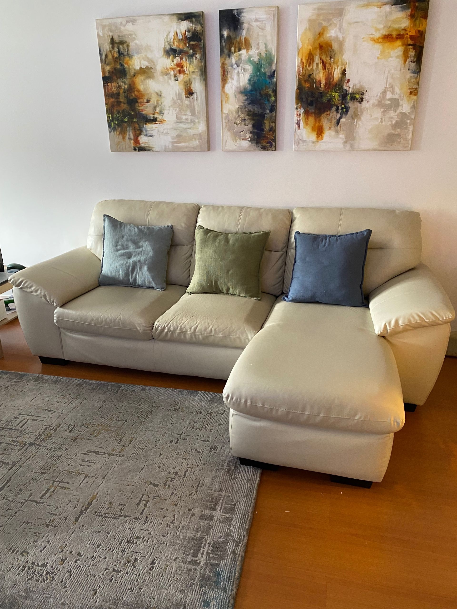 Seller photo