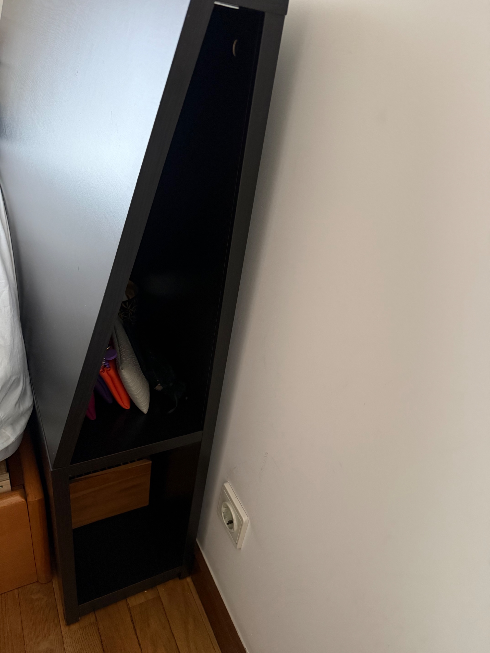 Seller photo