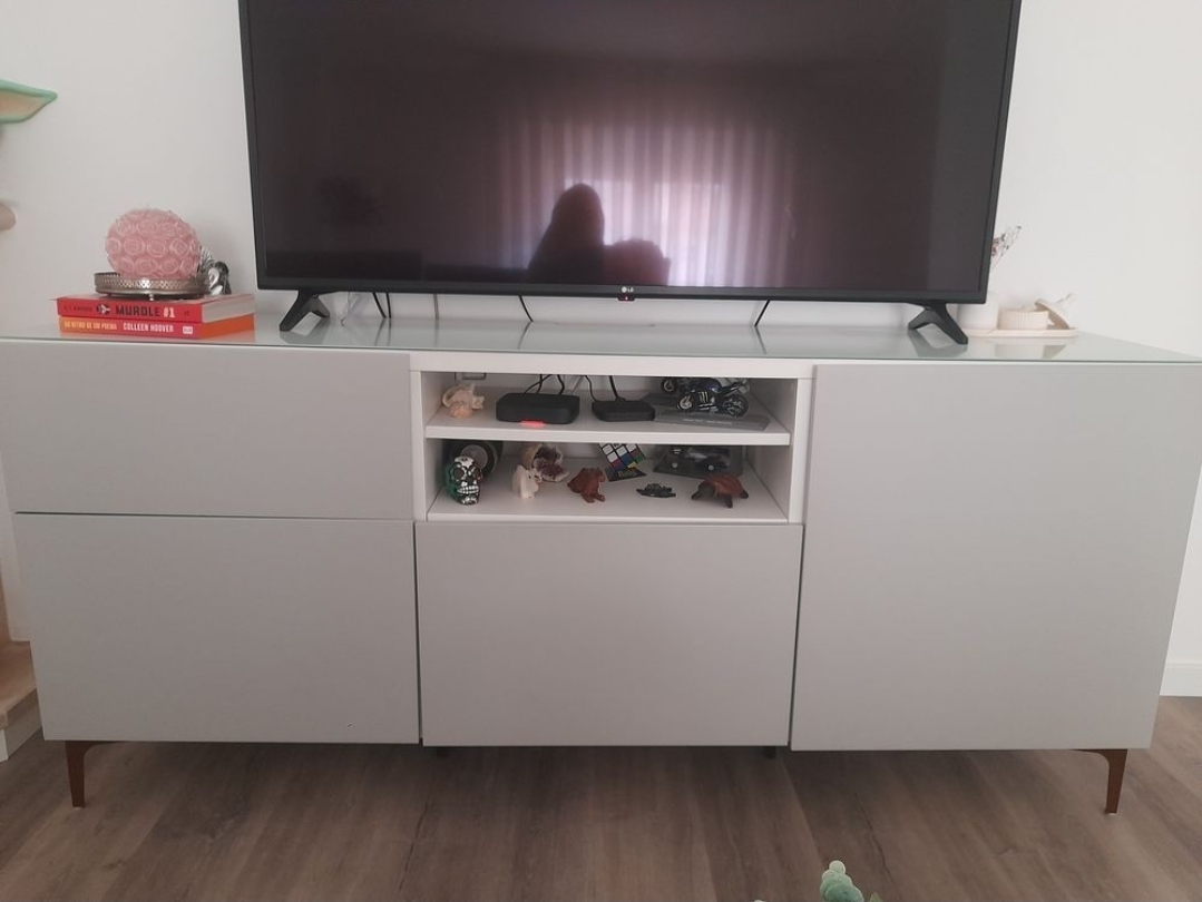 Seller photo