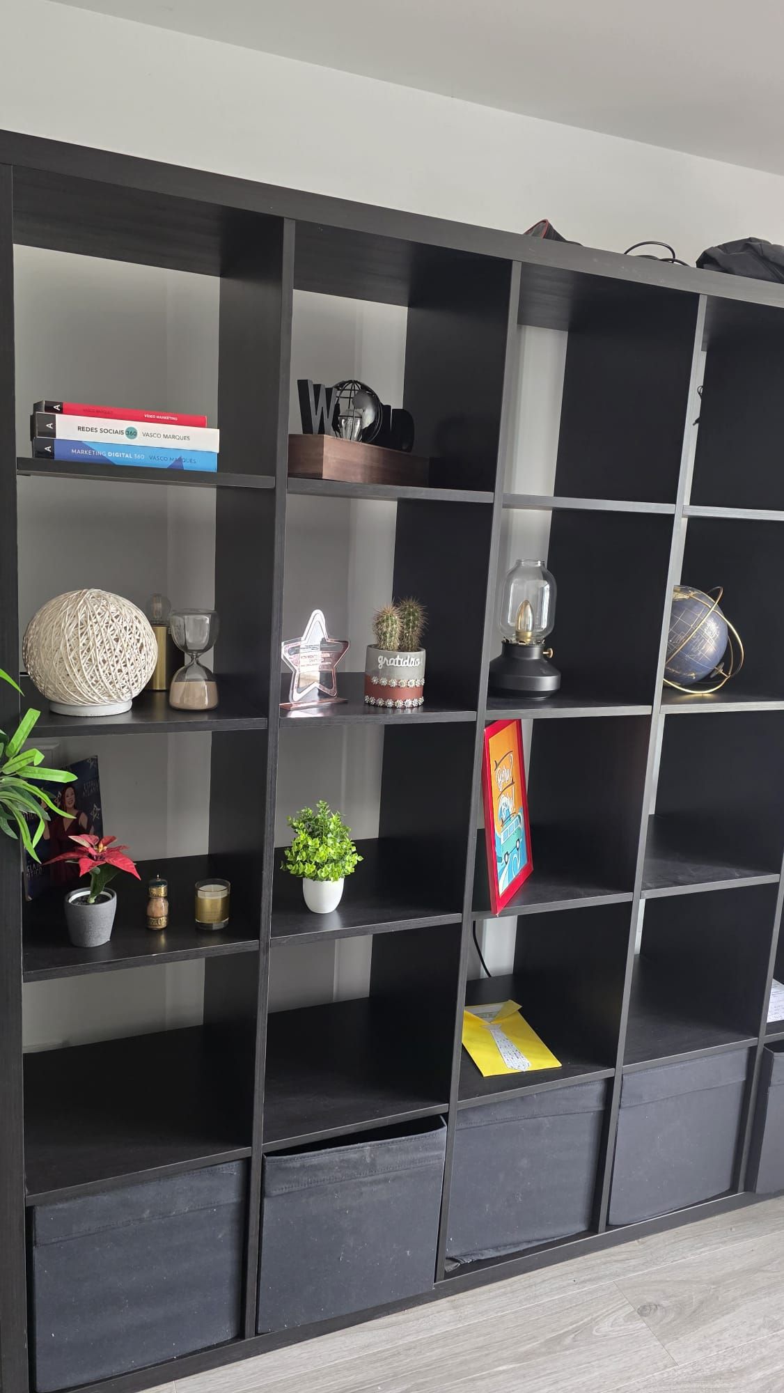 Seller photo