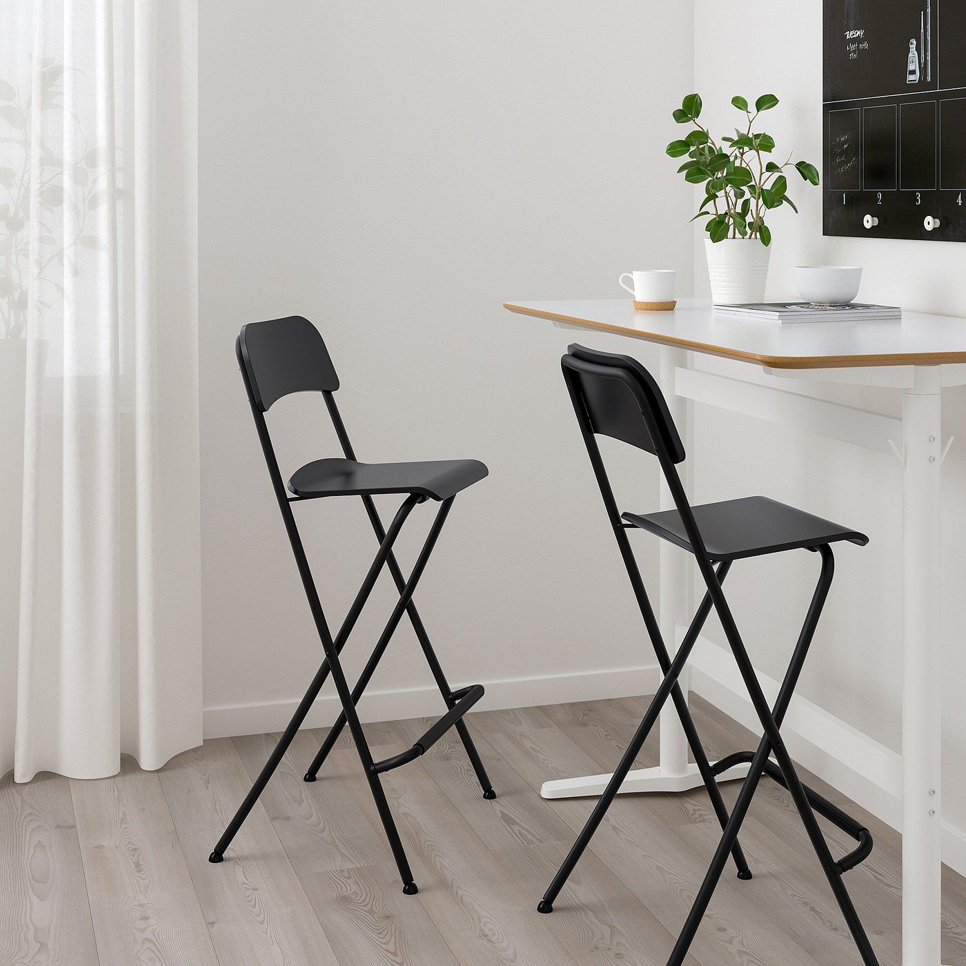 IKEA catalogue photo