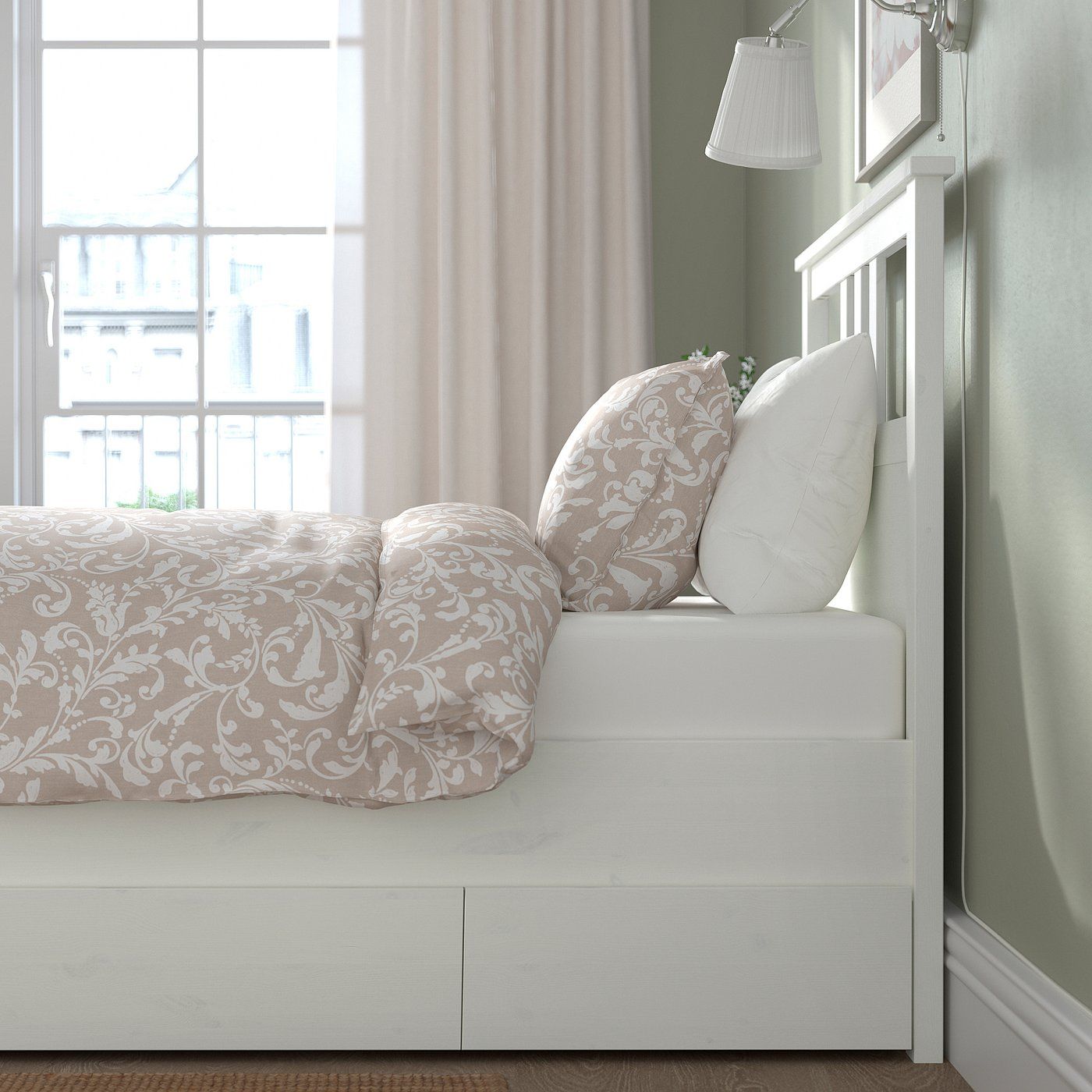 IKEA catalogue photo