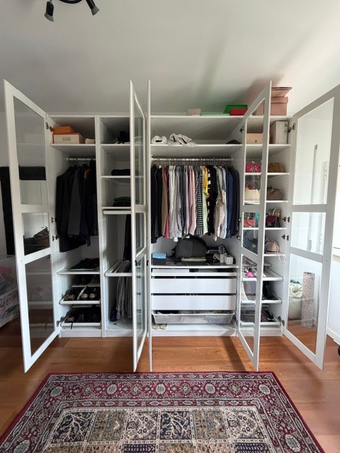 Seller photo