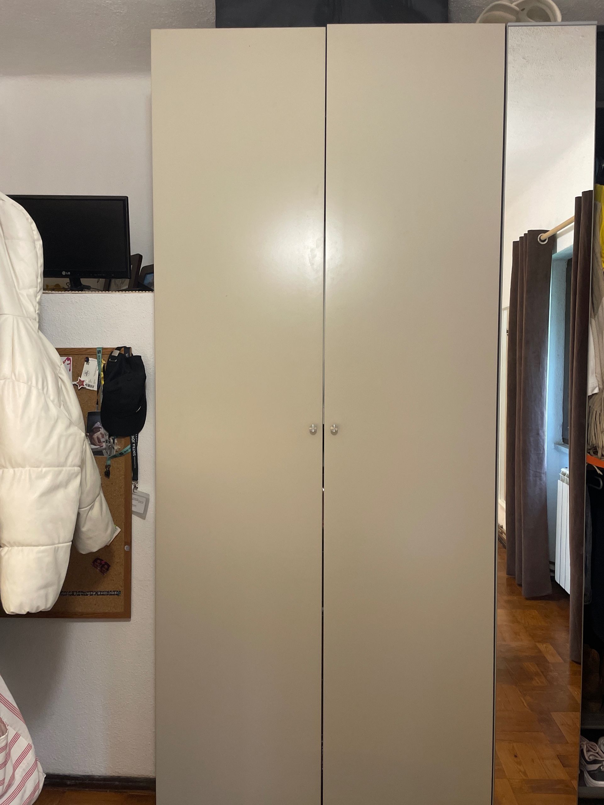 Seller photo