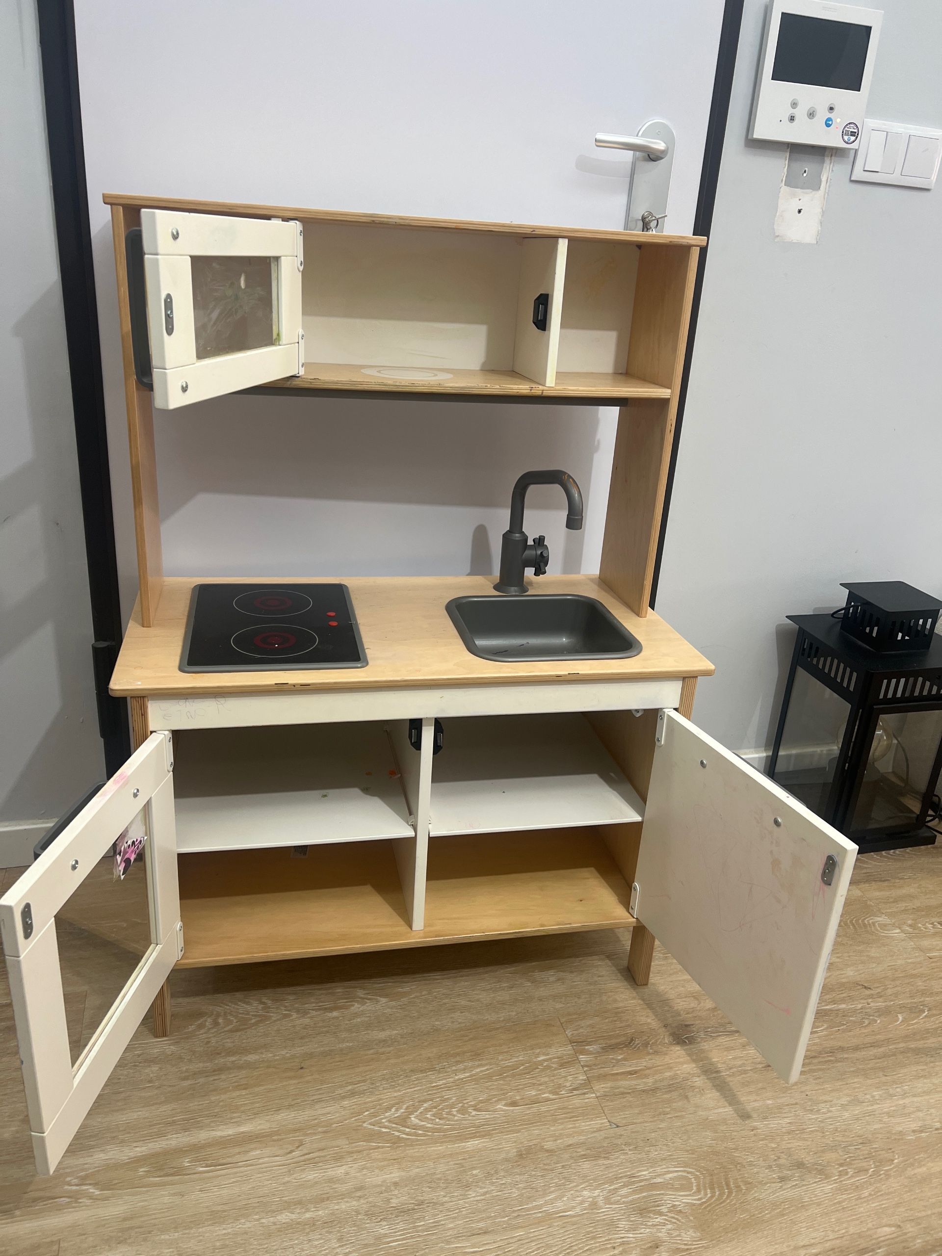 Seller photo