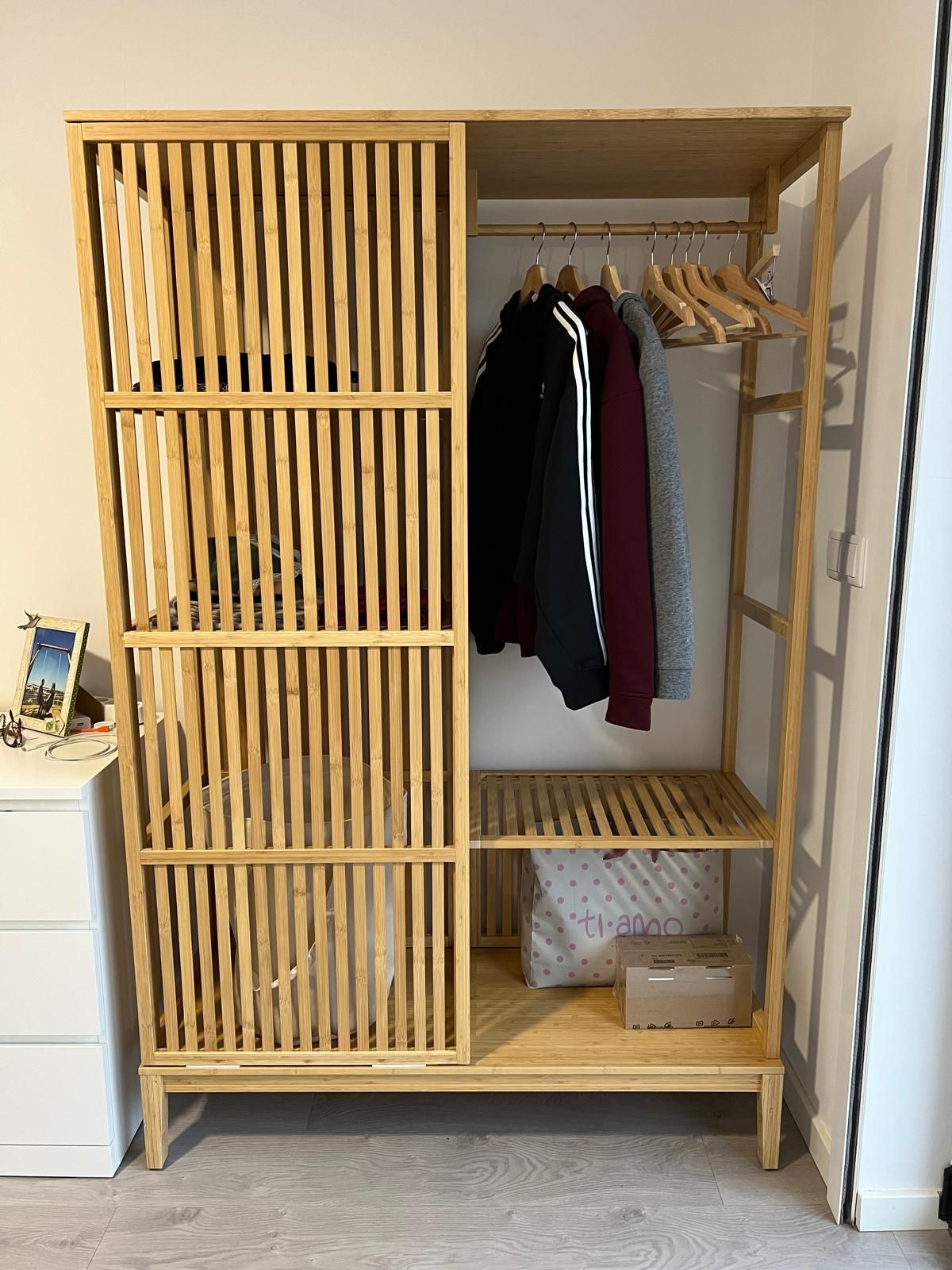 Seller photo