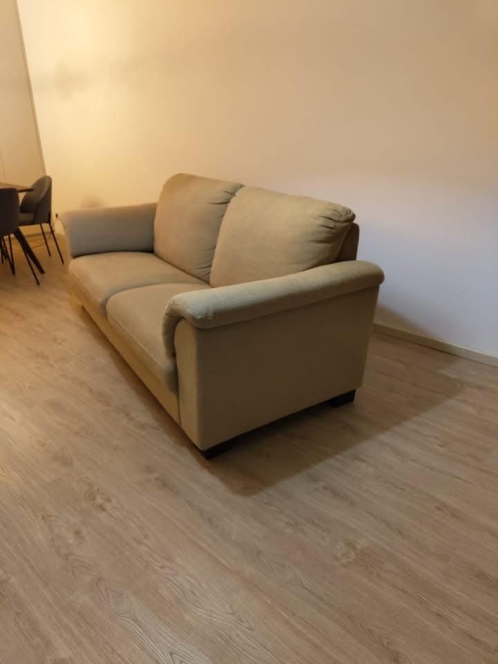 Seller photo