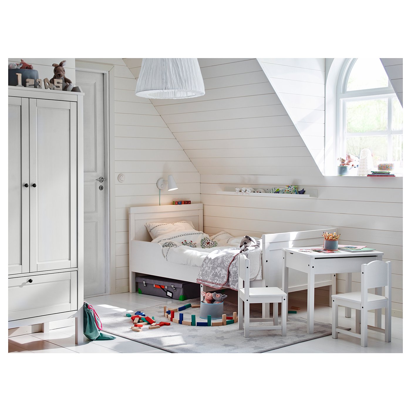 IKEA catalogue photo