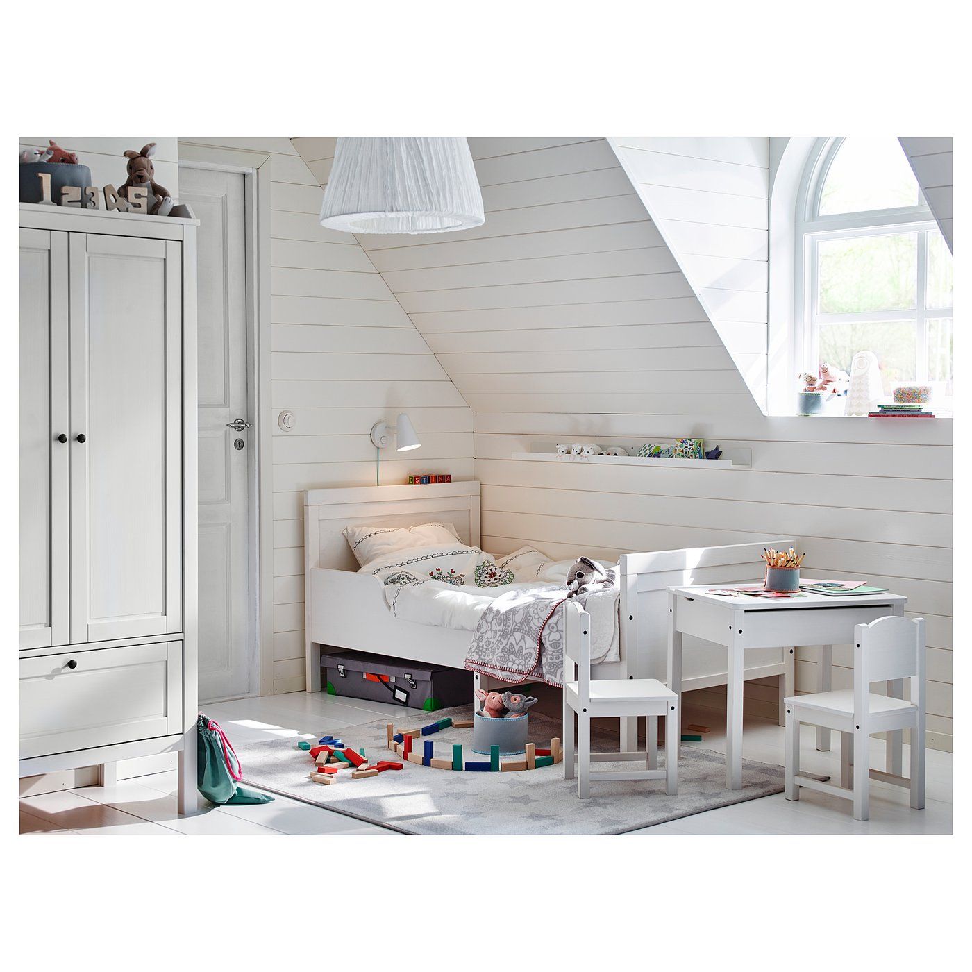 IKEA catalogue photo