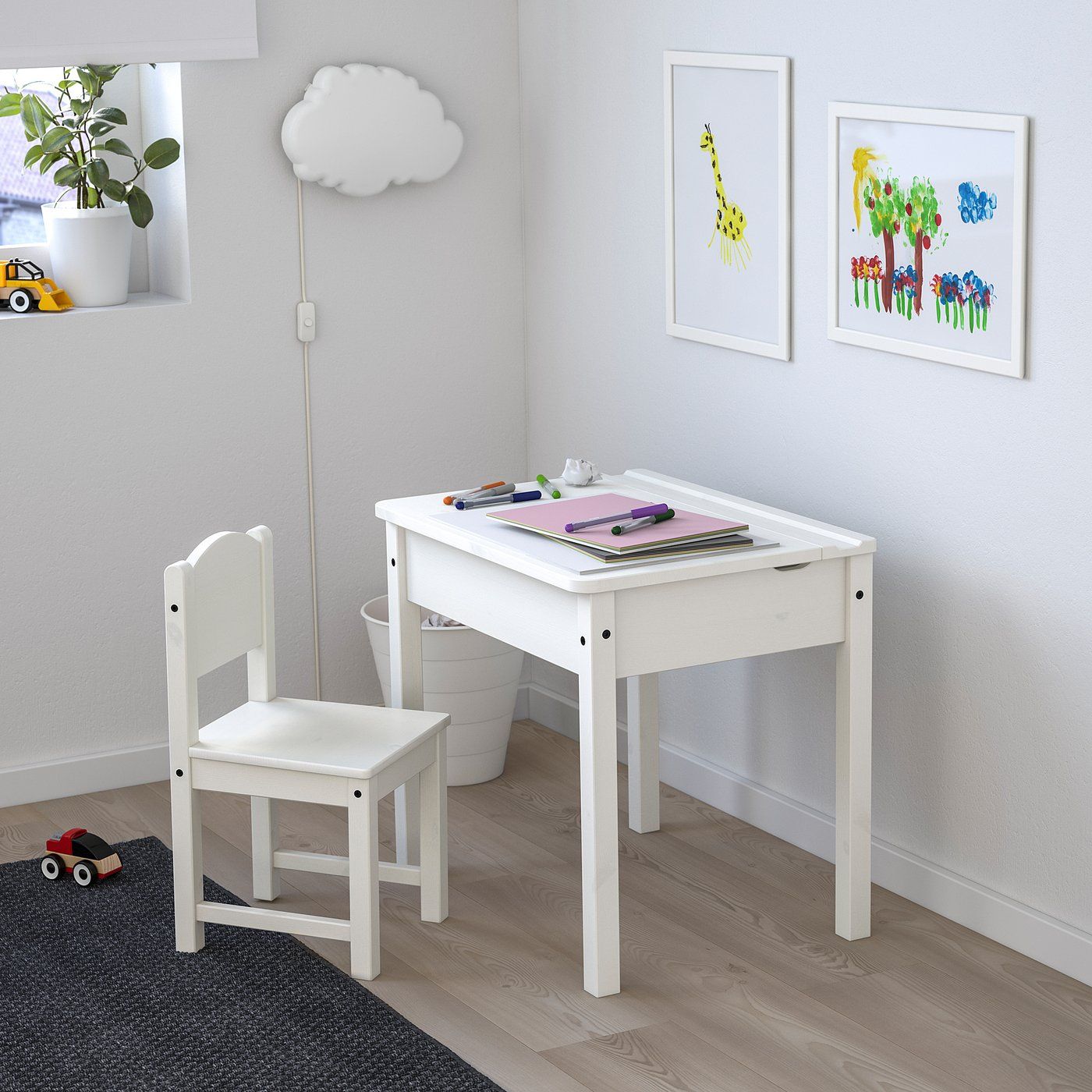 IKEA catalogue photo